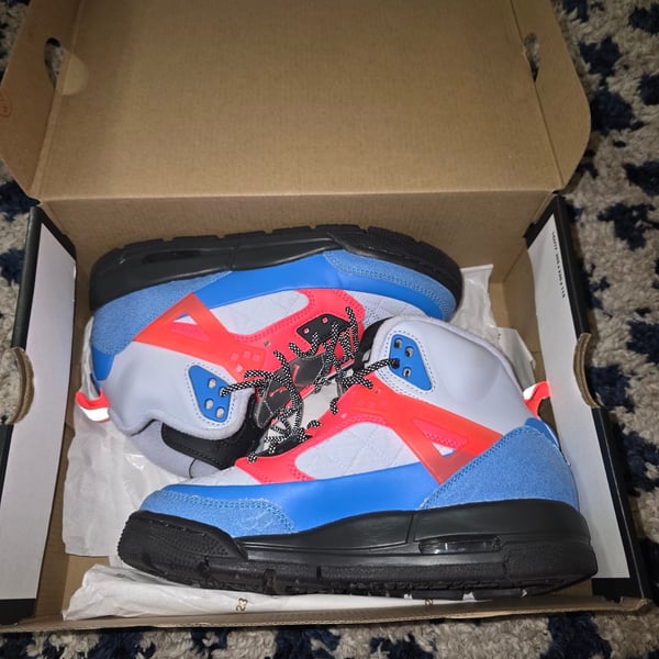 Jordan Winterized Spizike Size 4.5y Blue Crimson