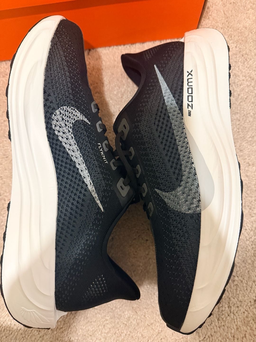 Nike ZoomX Pegasus Plus Size 12.5 Black Pure Platinum Flyknit 4
