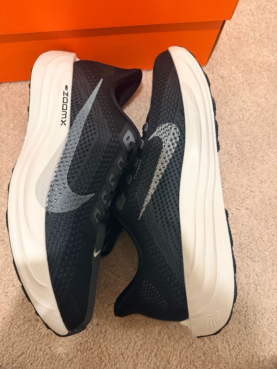 Nike ZoomX Pegasus Plus Size 12.5 Black Pure Platinum Flyknit 5