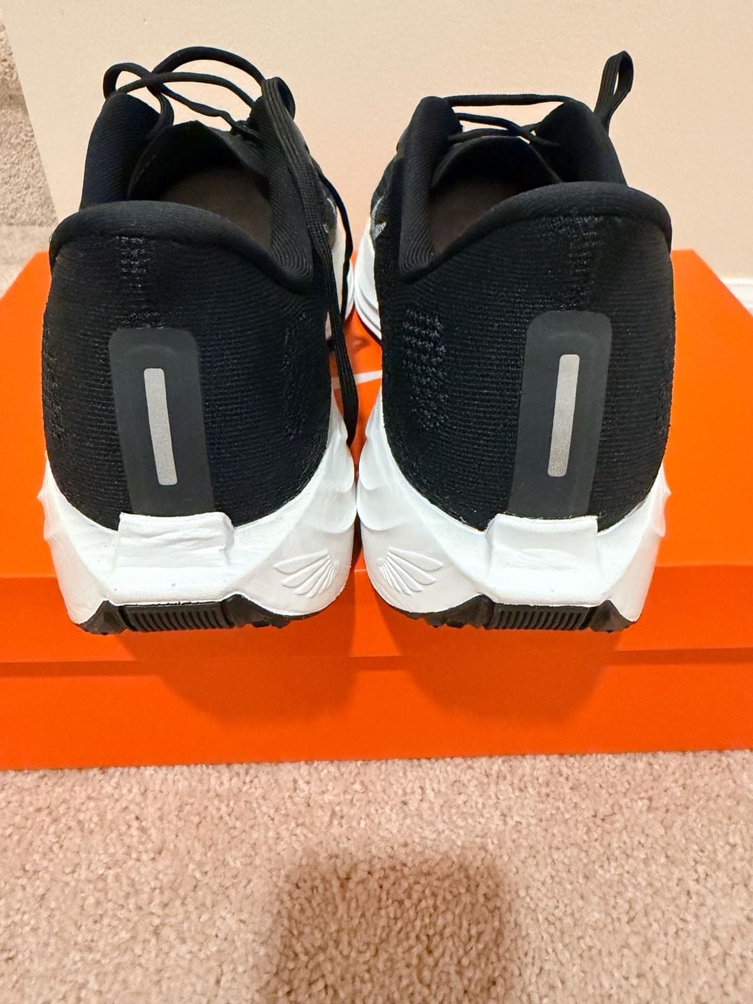 Nike ZoomX Pegasus Plus Size 12.5 Black Pure Platinum Flyknit 8