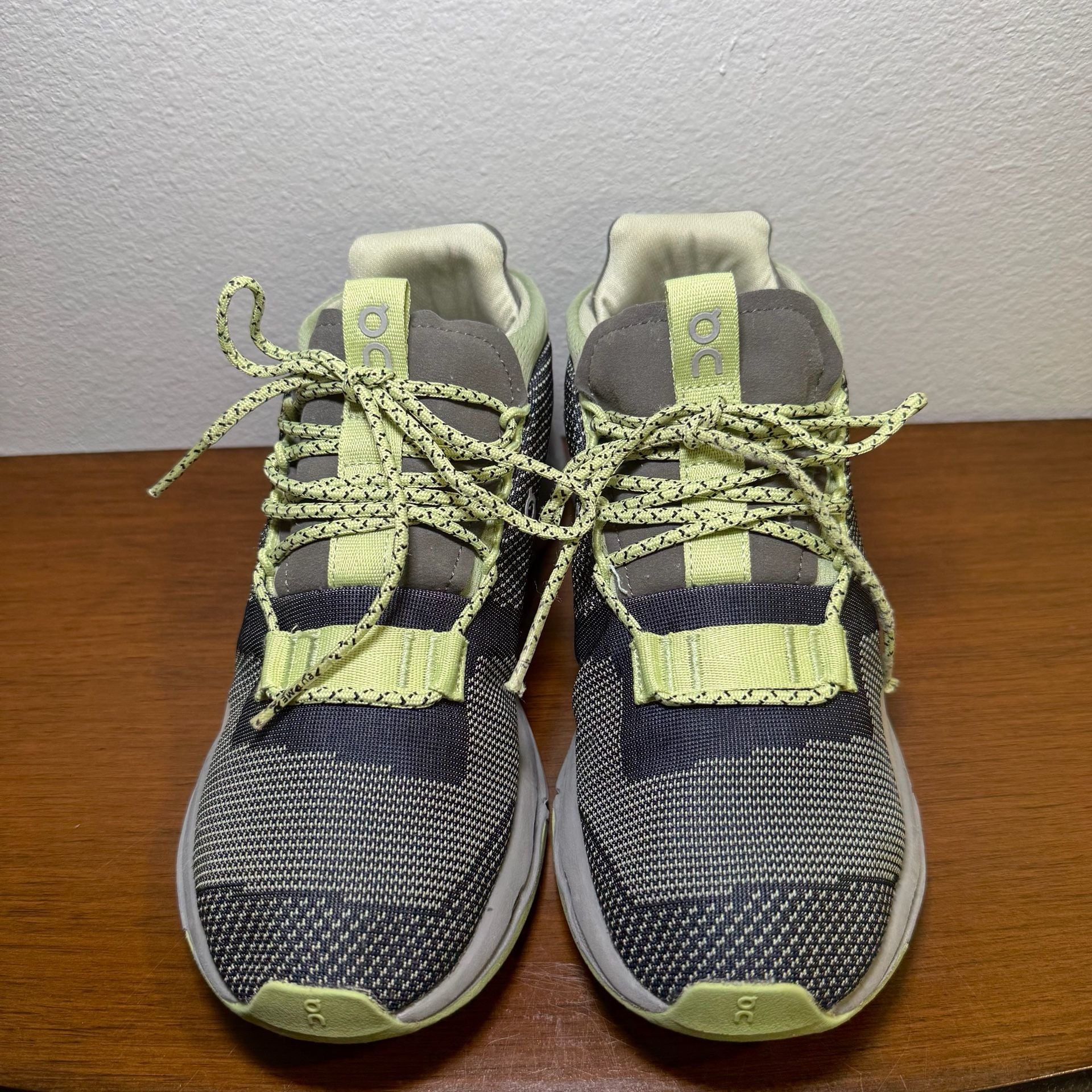 On Cloudnova Women US Size 8 Rock Meadow Running Shoes 3
