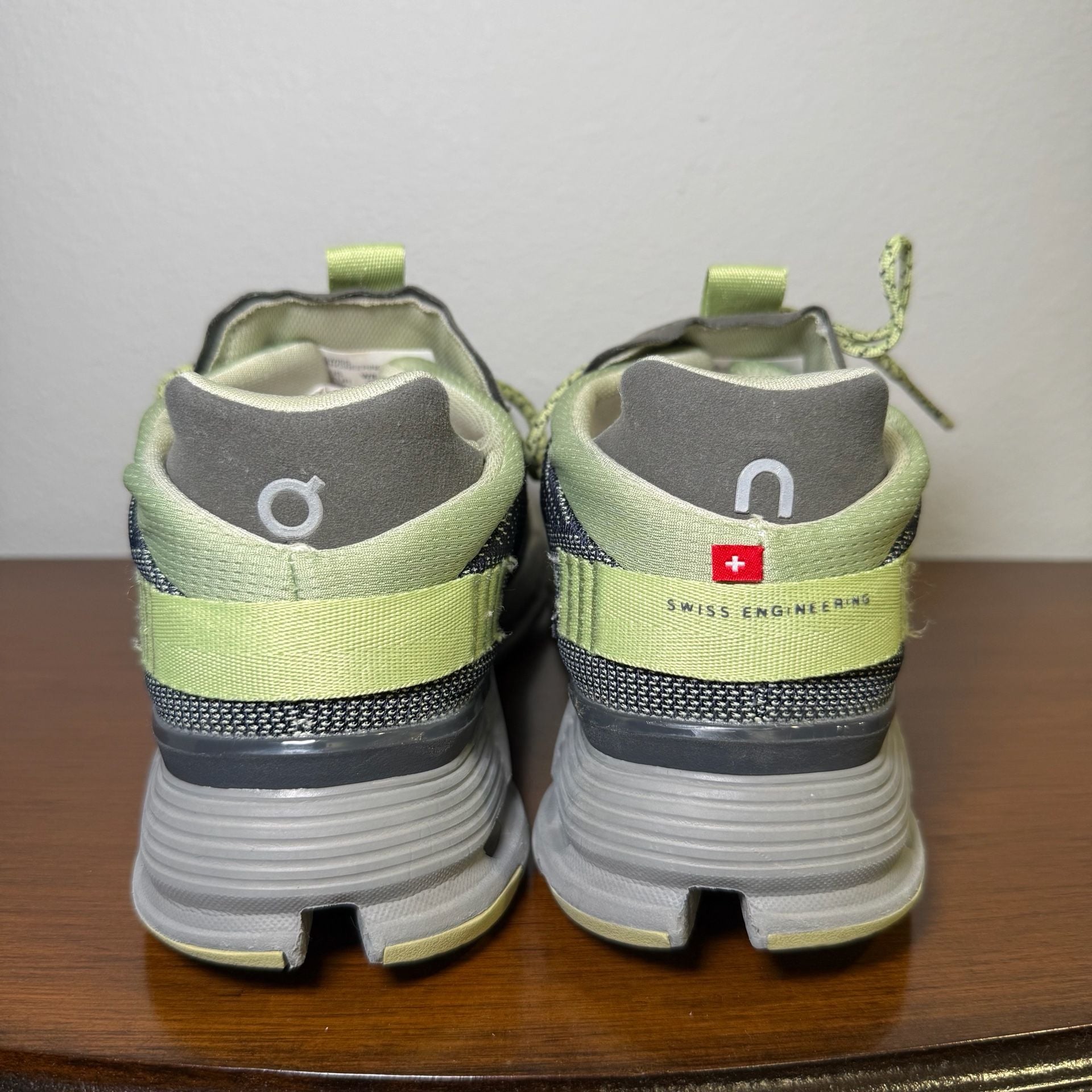 On Cloudnova Women US Size 8 Rock Meadow Running Shoes 5