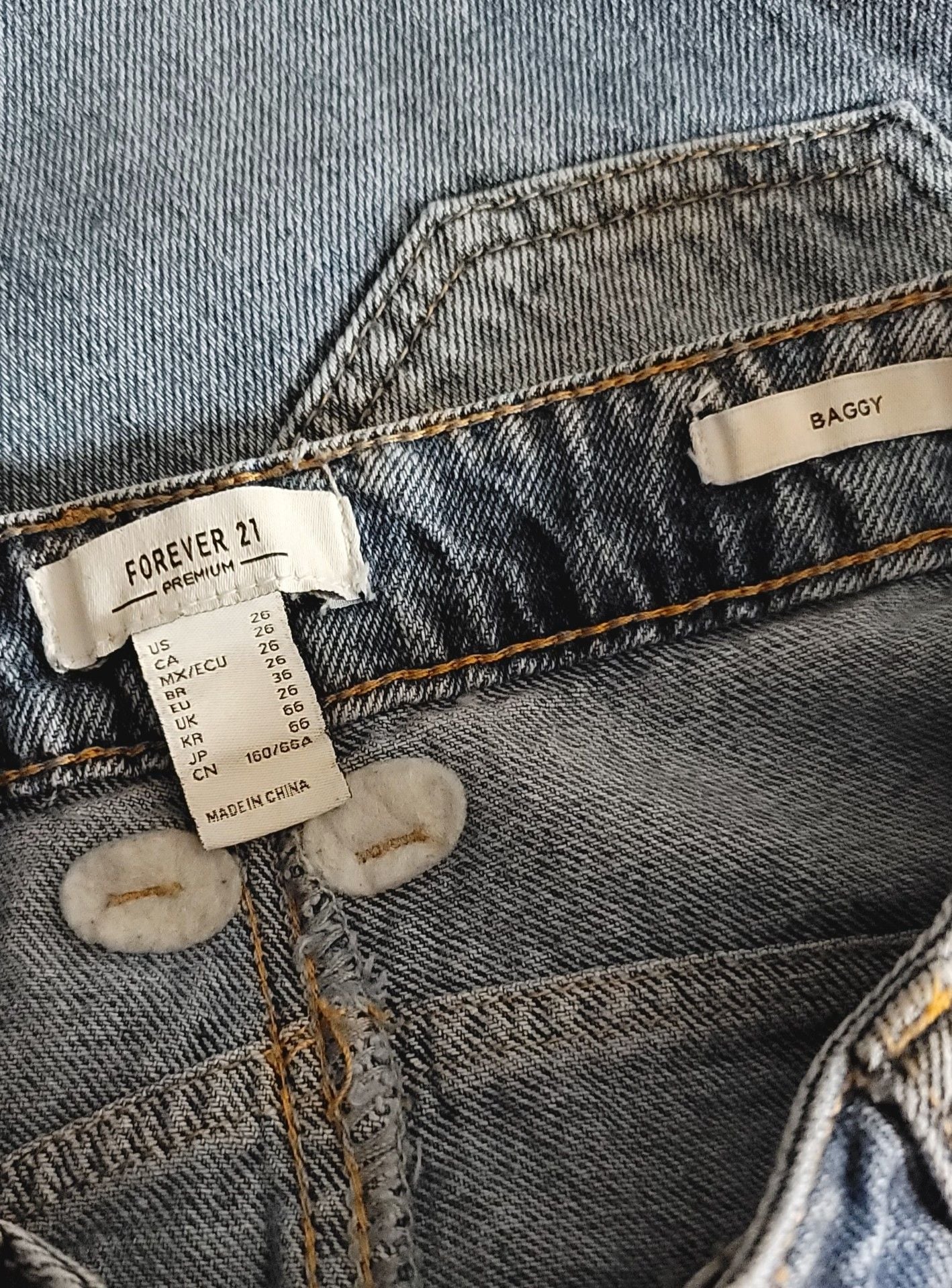 Forever 21 Premium Baggy Jeans Size 26 Blue Heart Print Denim Pants 6