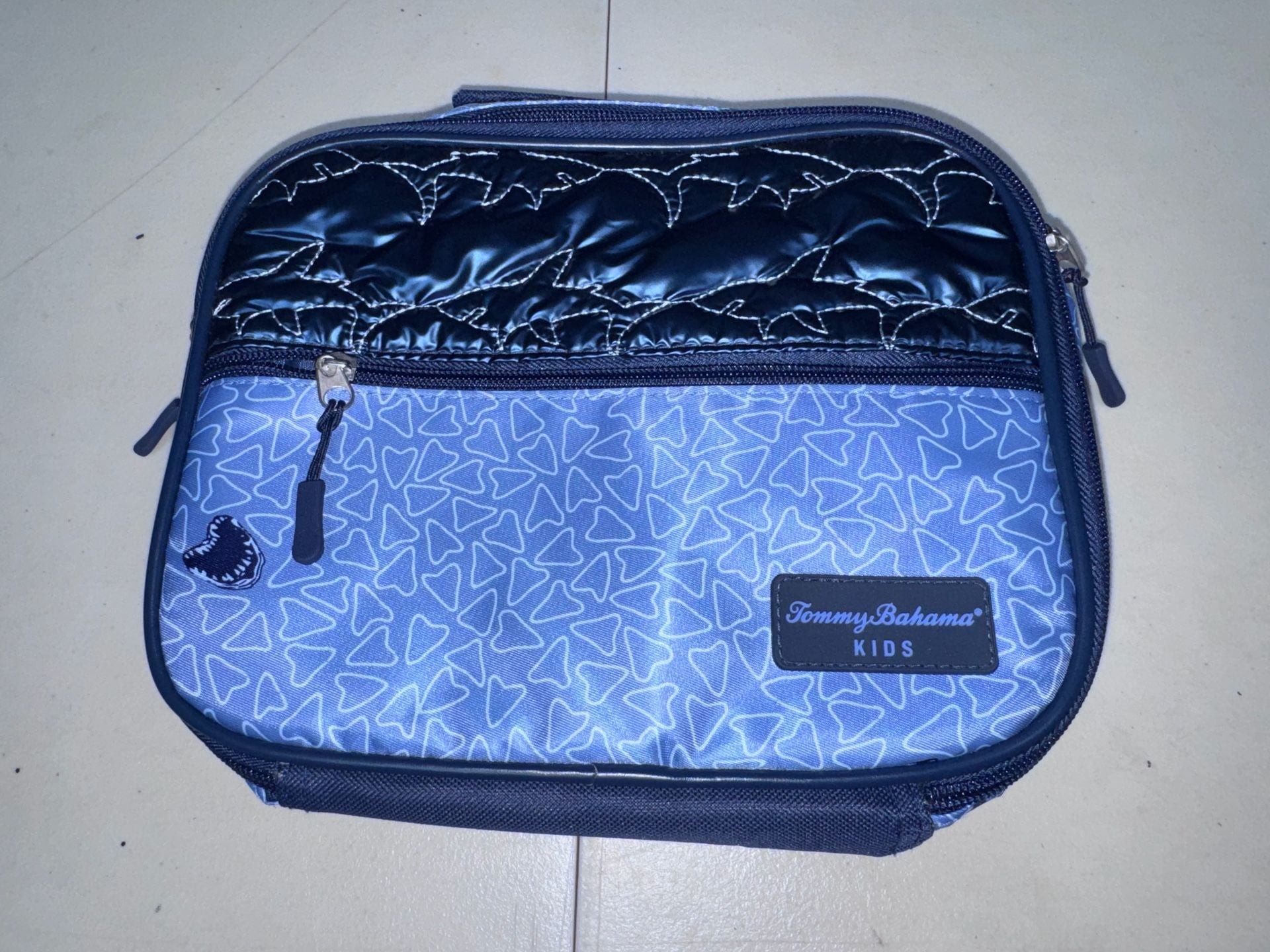 Tommy Bahama Kids Insulated Lunch Bag Blue Shark 2