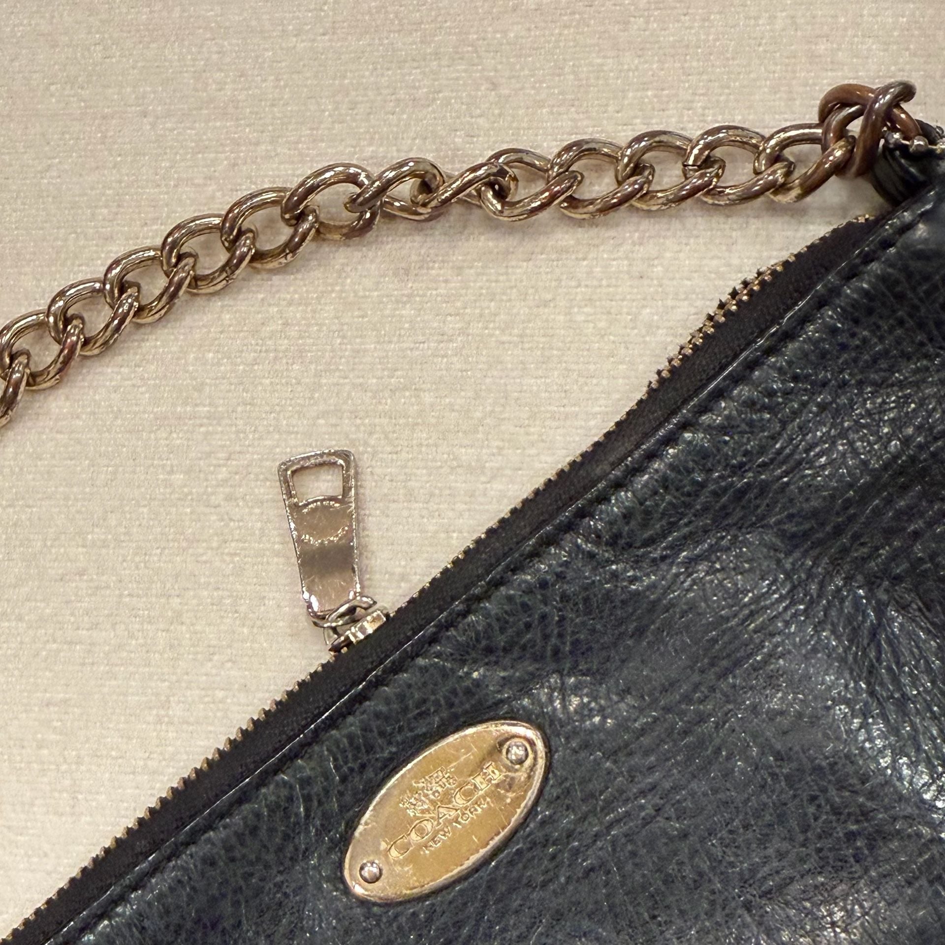 Coach Pebbled Leather Quinn Crossbody Shoulder Bag F52709 Black 3