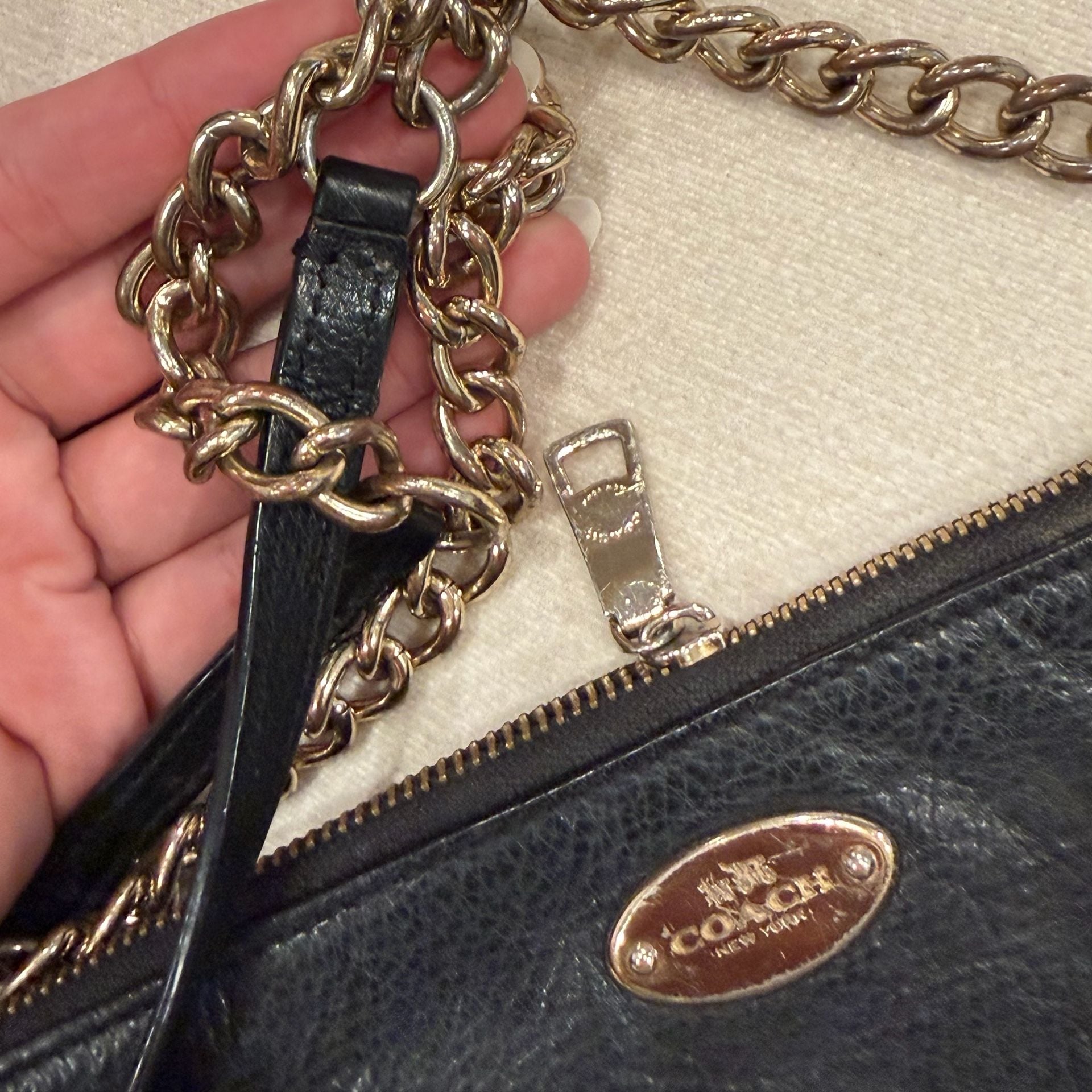 Coach Pebbled Leather Quinn Crossbody Shoulder Bag F52709 Black 4