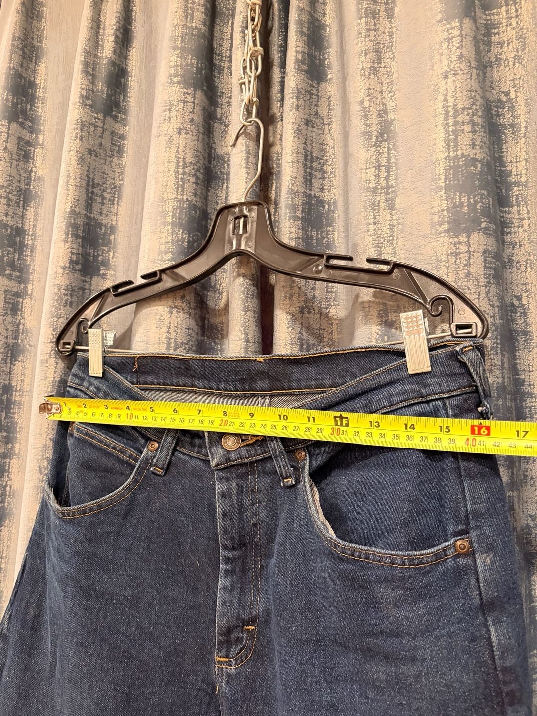 Wrangler Premium Quality Jeans Size 30x32 Dark Wash Denim 3