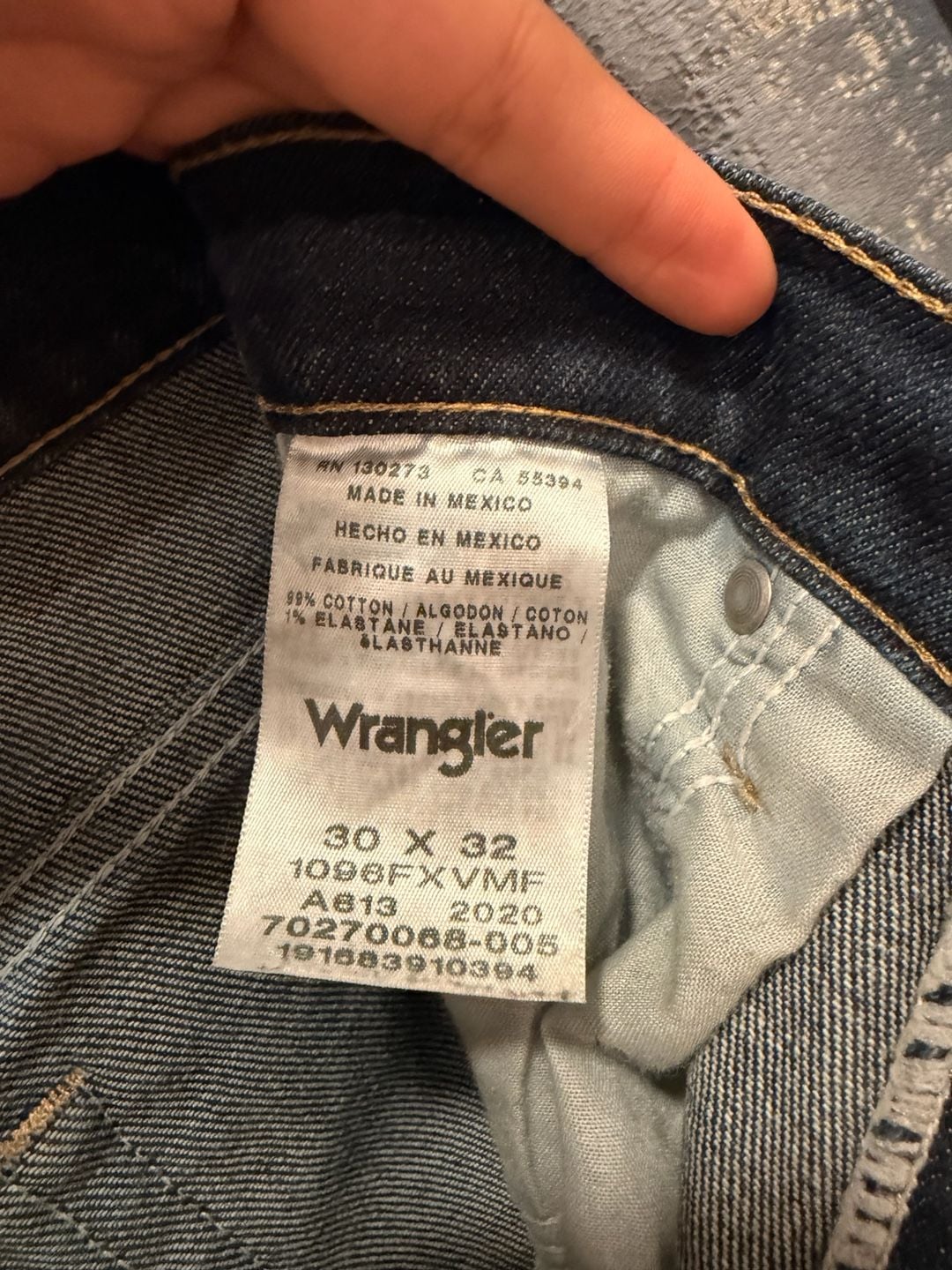 Wrangler Premium Quality Jeans Size 30x32 Dark Wash Denim 5