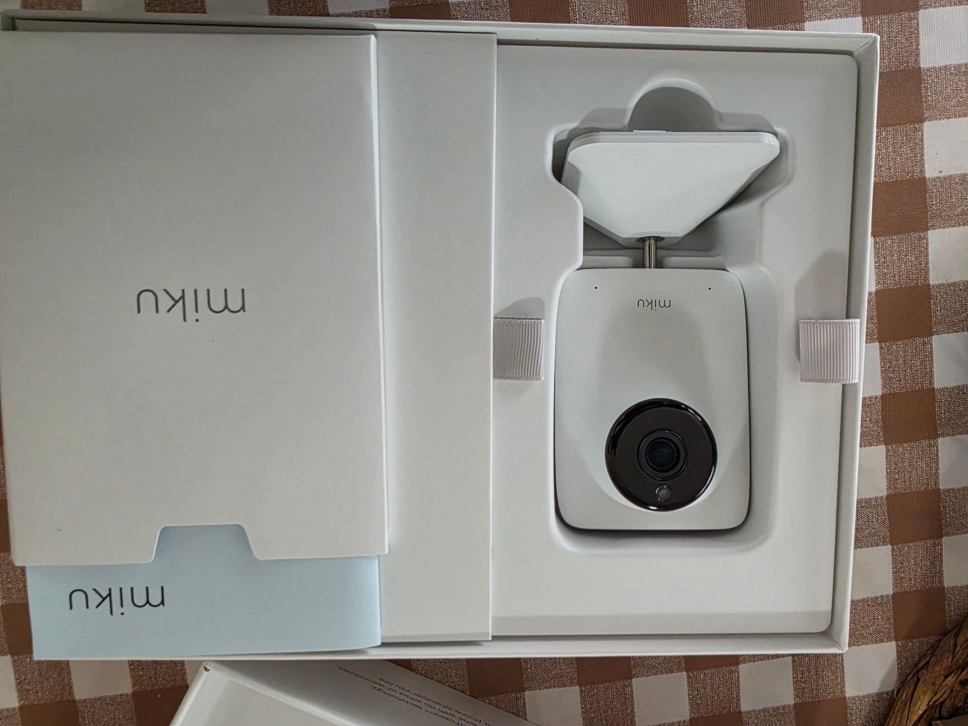 Miku Pro Smart Baby Monitor White 2