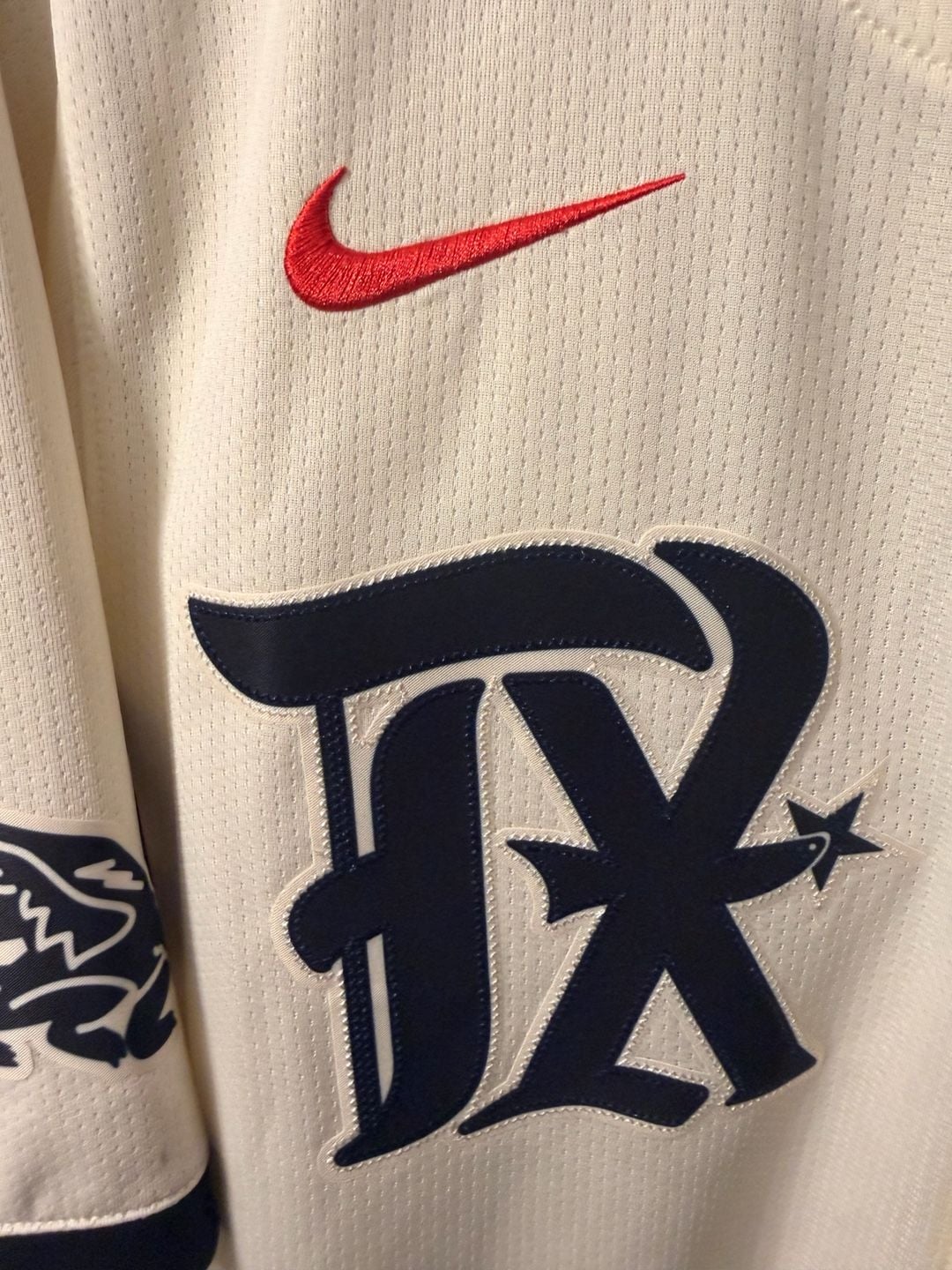 TEXAS RANGERS- CODY BRADFORD AUTOGRAPH CITY CONNECT #61 NIKE JERSEY JSA CB64988 3
