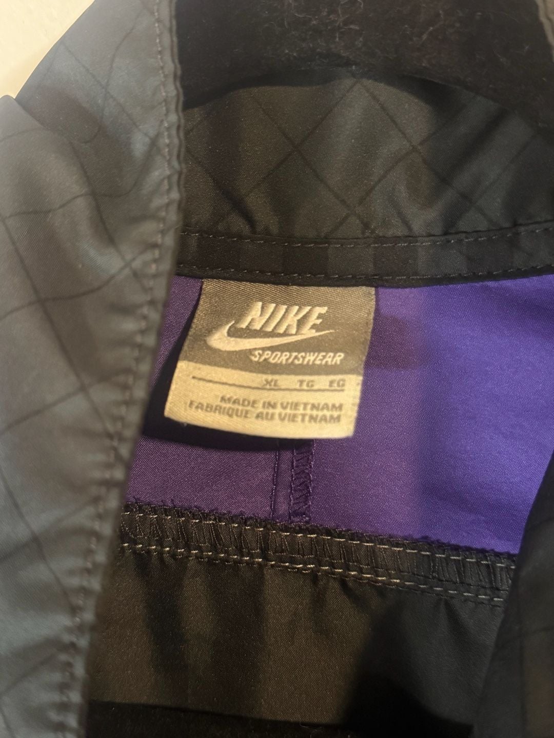 Nike Sportswear Windbreaker Jacket Size XL Black Purple Grid Graphic 7