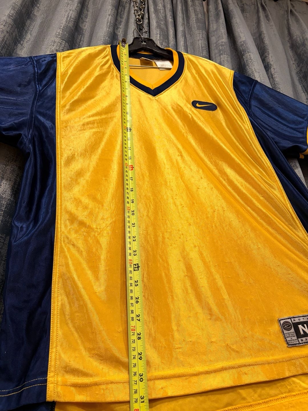 Nike Vintage Basketball Jersey Size L Yellow Blue V-Neck 90s 8