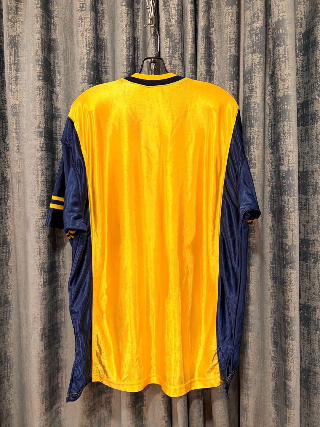 Nike Vintage Basketball Jersey Size L Yellow Blue V-Neck 90s 10