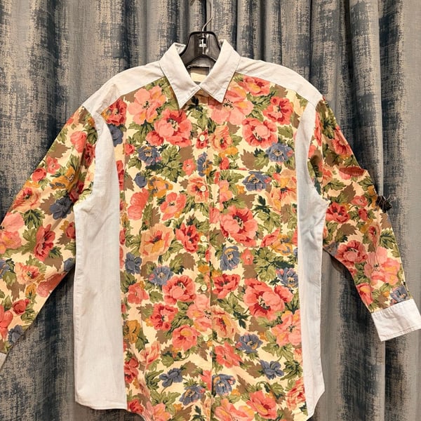 Maggie Sweet Floral Long Sleeve Button Down Shirt Vintage