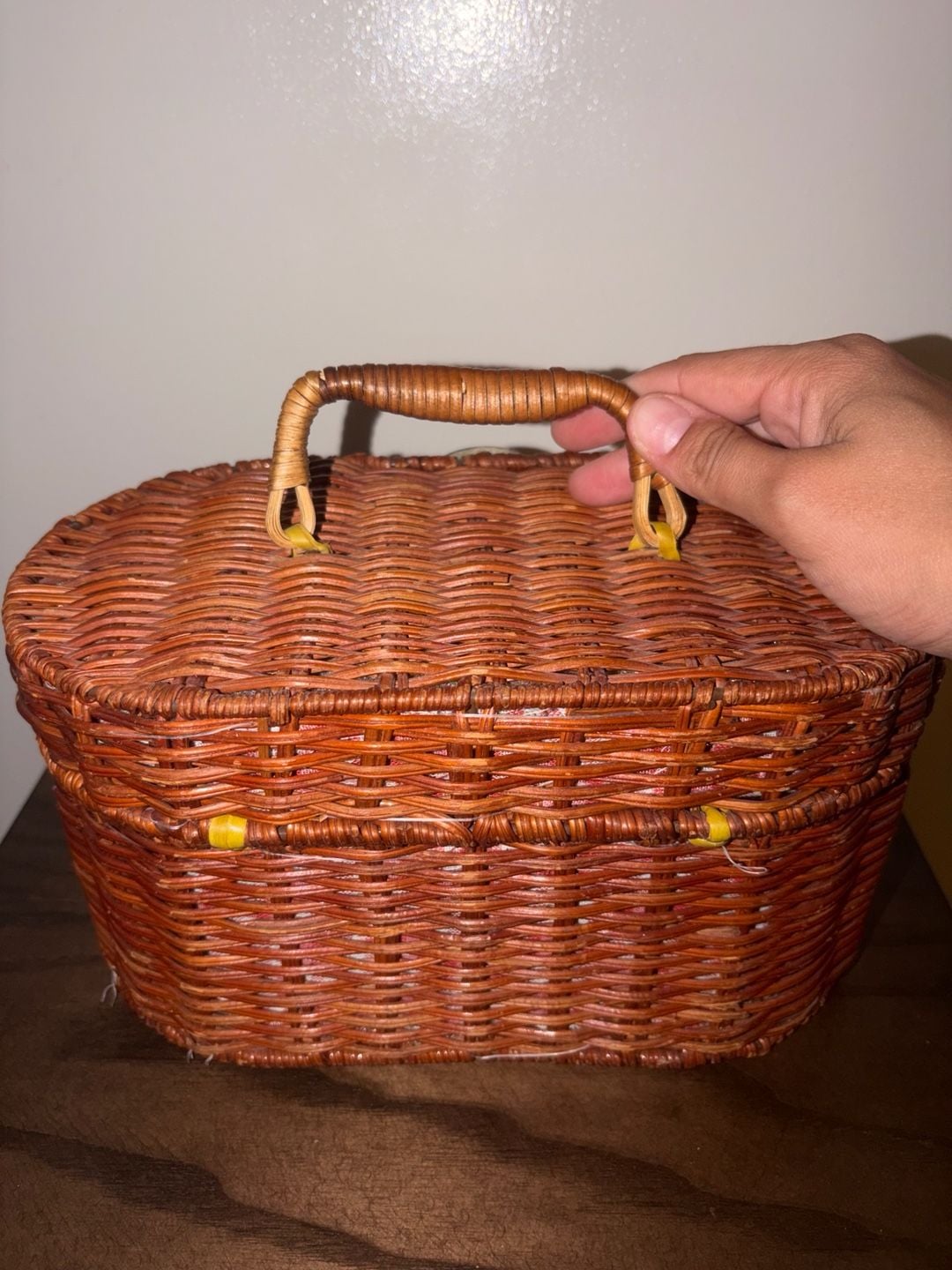 Vintage Wicker Picnic Basket Purse with Leather Handle and Clasp 5