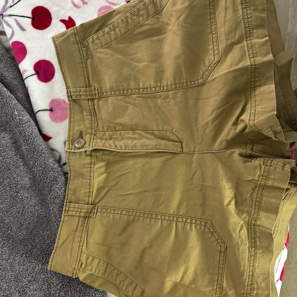 Old Navy Tan Cargo Shorts Relaxed Fit Cotton