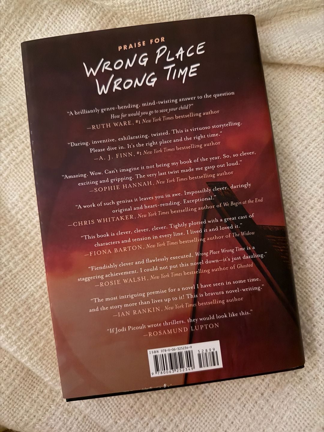 Unread Hardback Wrong Place Wrong Time By Gillian McAllister 3