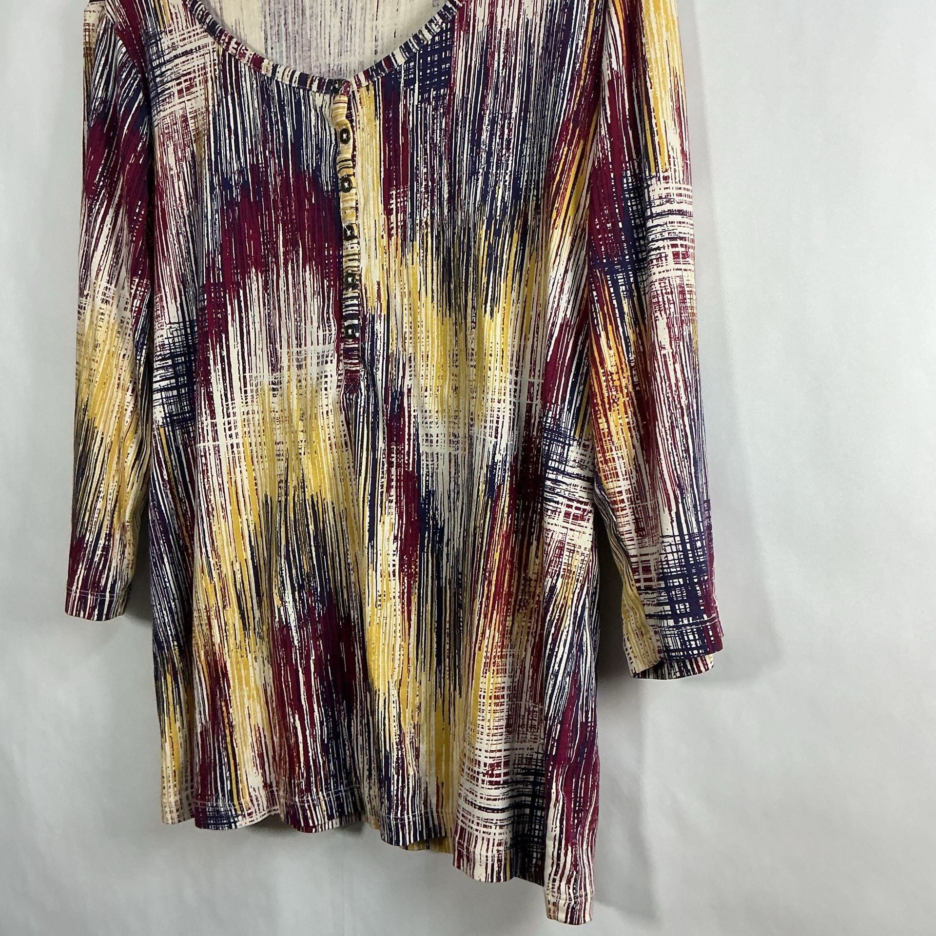 Relativity Womens Top M Henley Shirt 3/4 Sleeve Geometric Cotton Casual 3