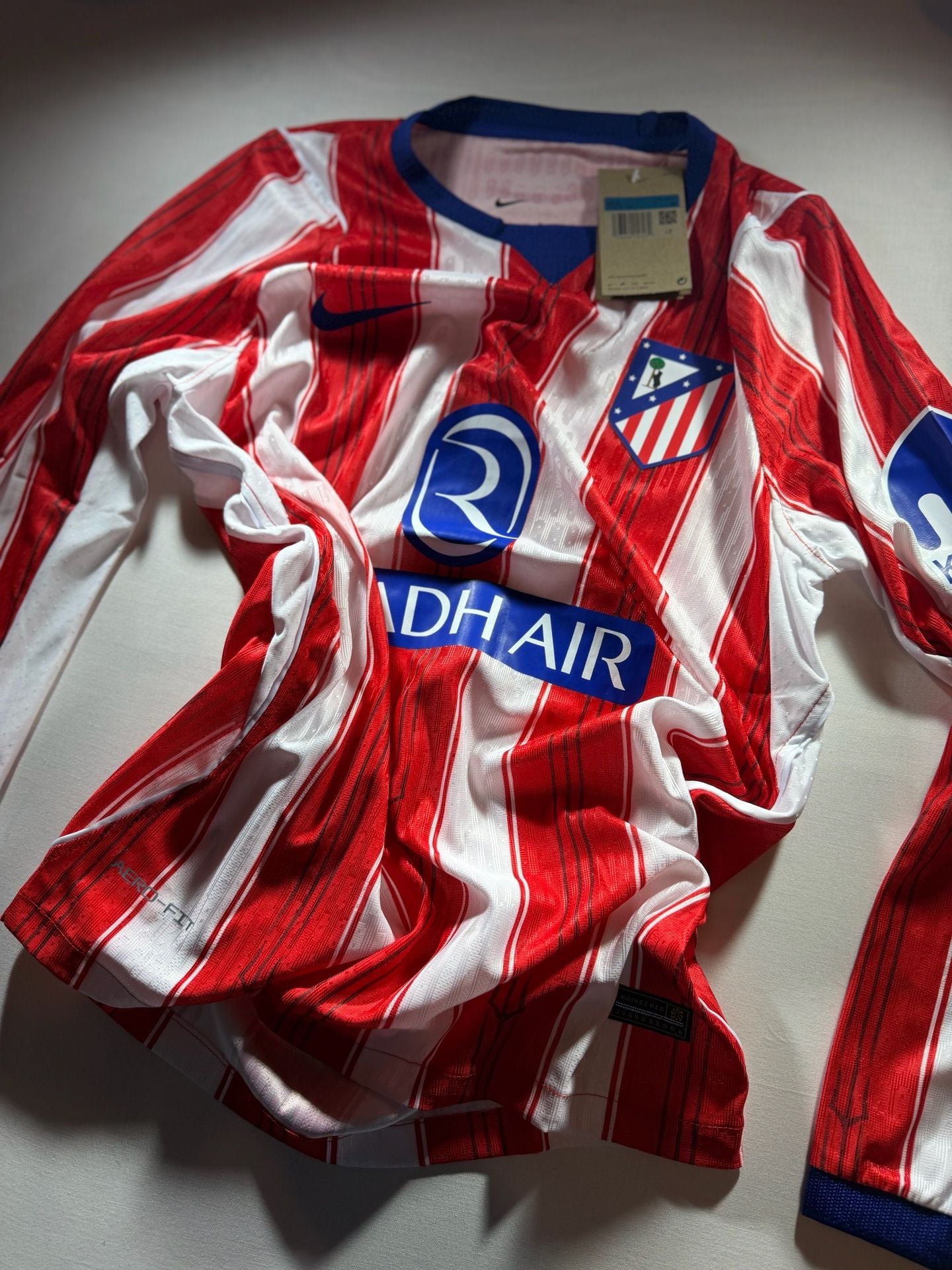 Nike Atletico Madrid Home Long Sleeve Jersey Size M 2024-2025 10