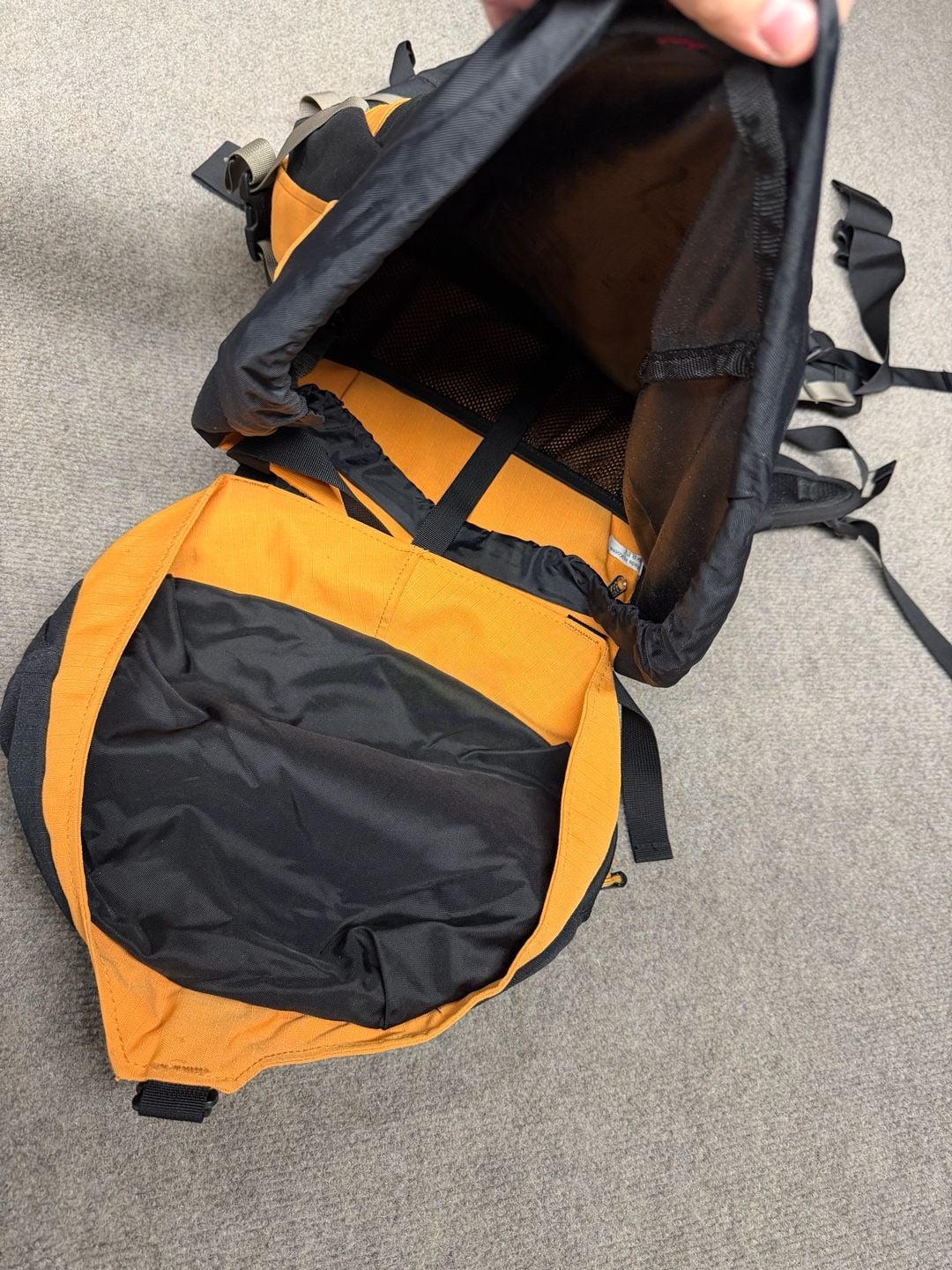 REI Hiking Backpack Black Orange Camping Day Trip Pack 5