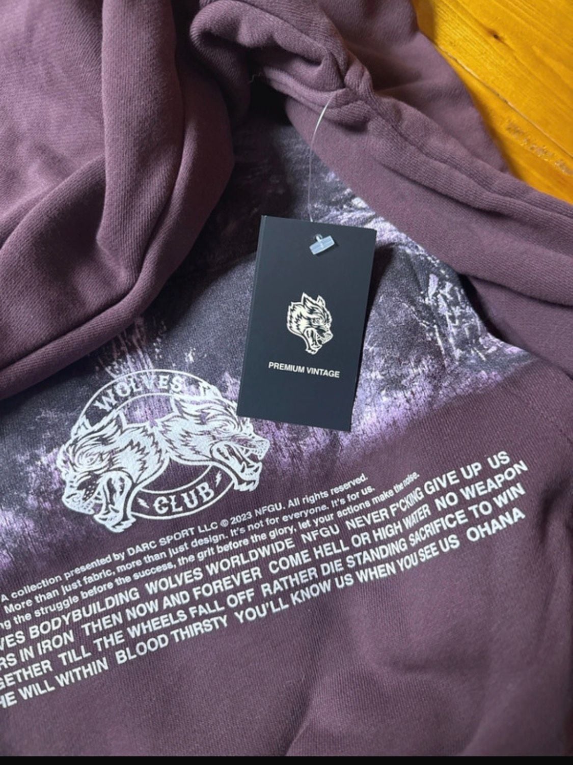 Darc Sport Wolves Hoodie Size M 3