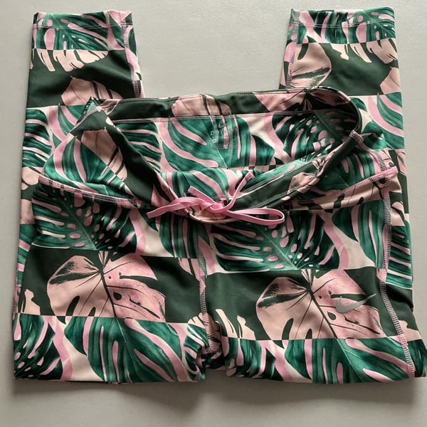 Dri-Fit Nike Fast Crop Leggings Size XL Palm Print