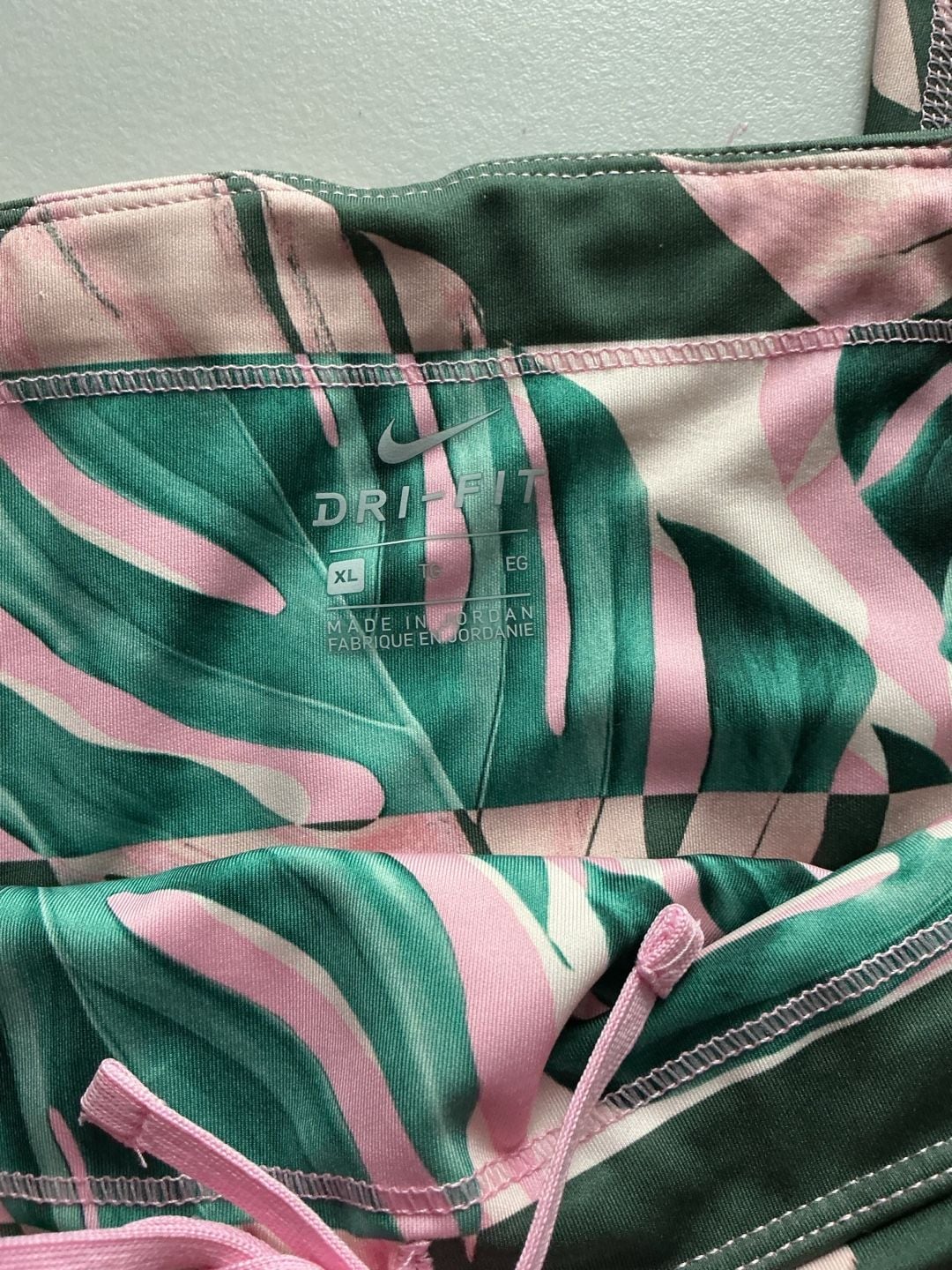 Dri-Fit Nike Fast Crop Leggings Size XL Palm Print 2
