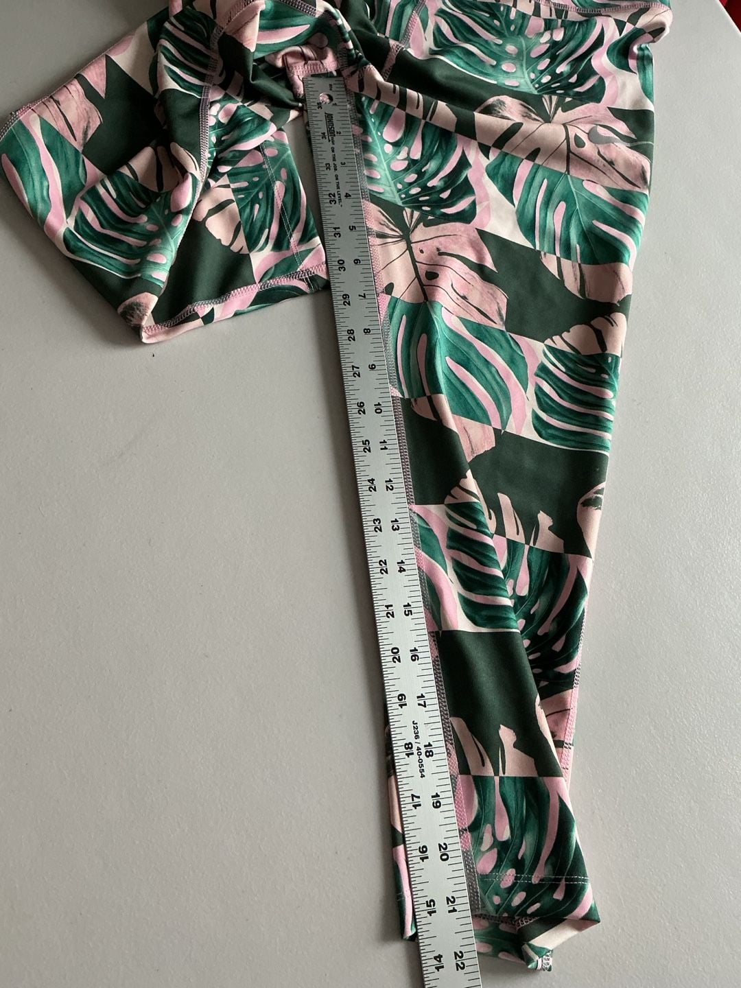 Dri-Fit Nike Fast Crop Leggings Size XL Palm Print 3