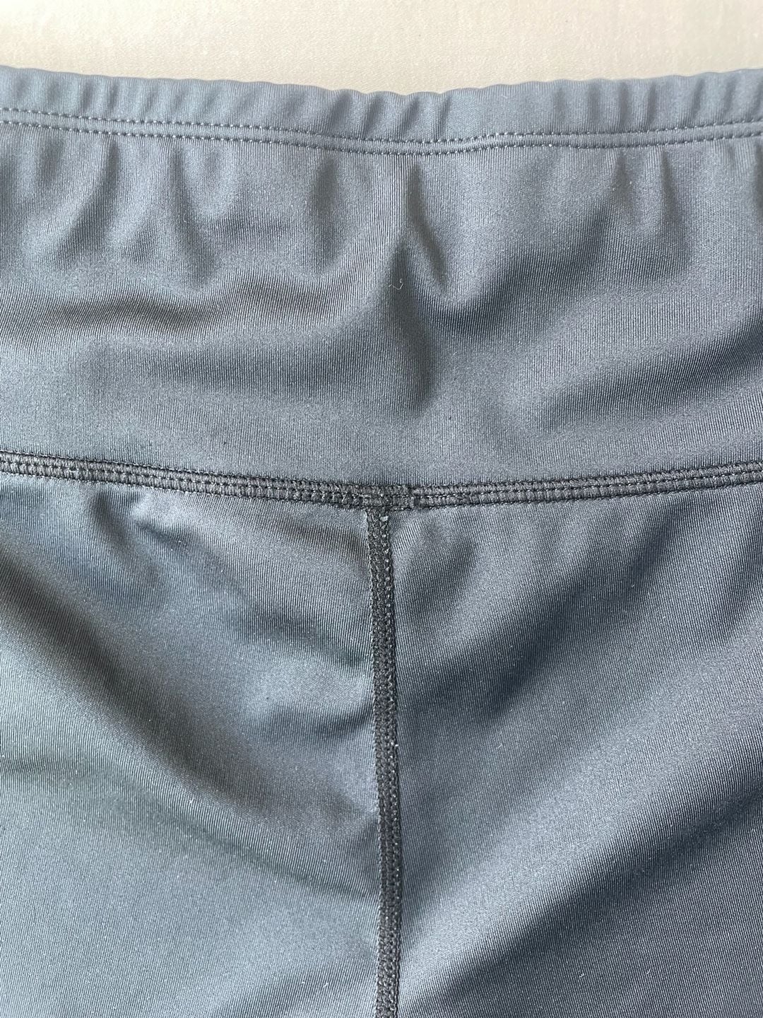 Sports Wear Black High Waist Athletic Shorts with Side Pockets Size L 8
