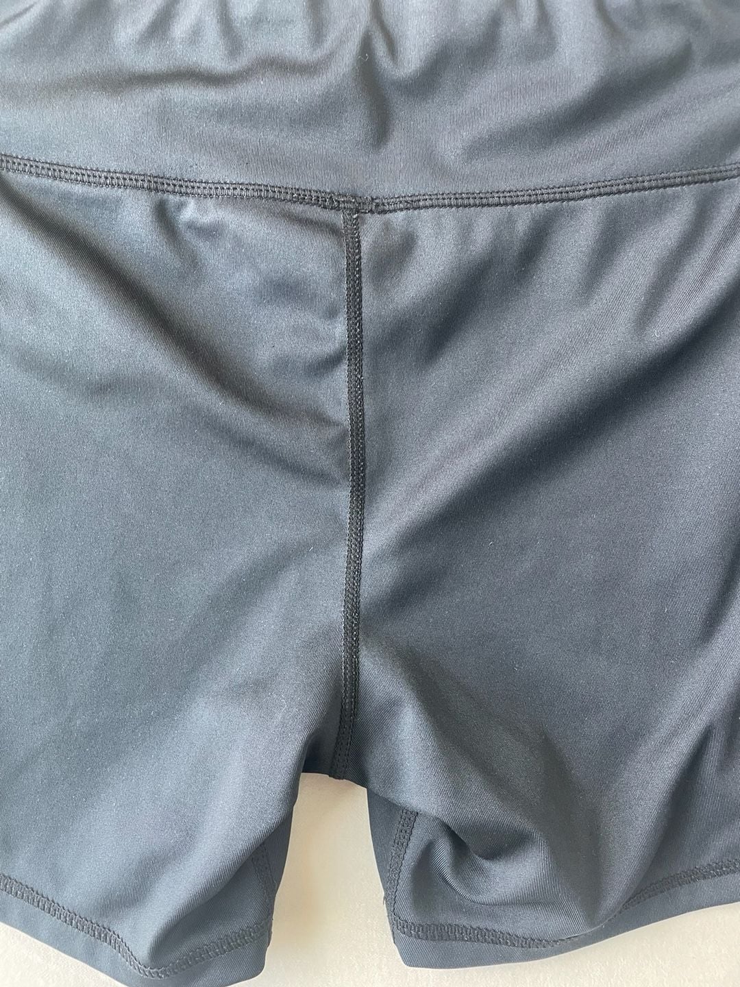 Sports Wear Black High Waist Athletic Shorts with Side Pockets Size L 9