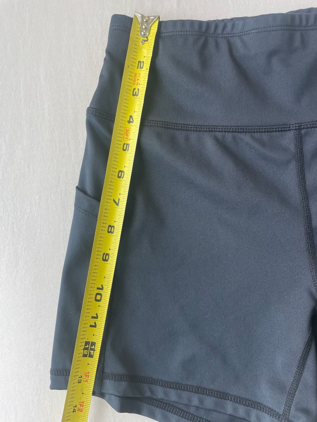Sports Wear Black High Waist Athletic Shorts with Side Pockets Size L 13