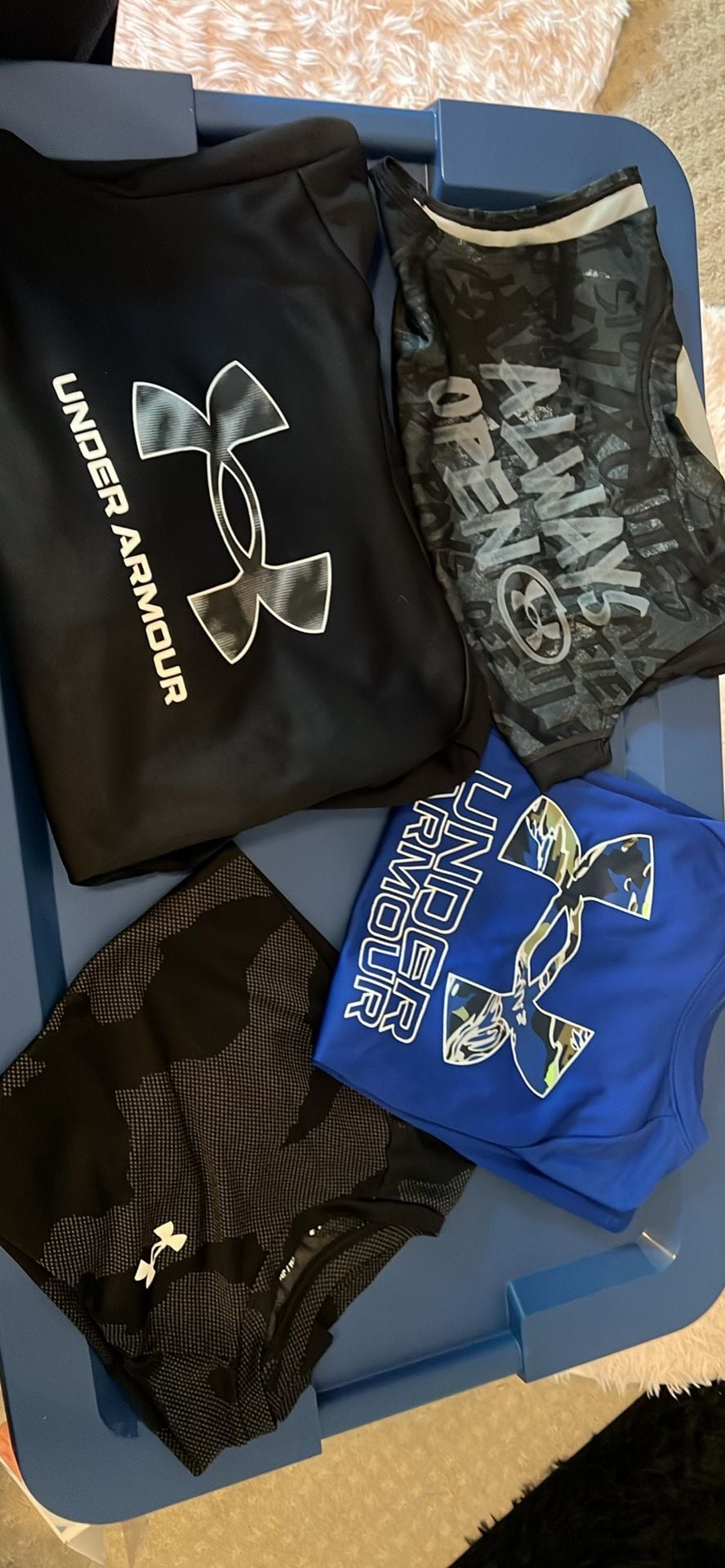 Under Armour Kids Size L Tops Bundle Hoodie Tanks T-Shirts Lot 2