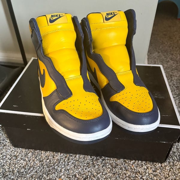 Nike Dunk Lux x Sacai Size 7.5 Varsity Maize Midnight Navy