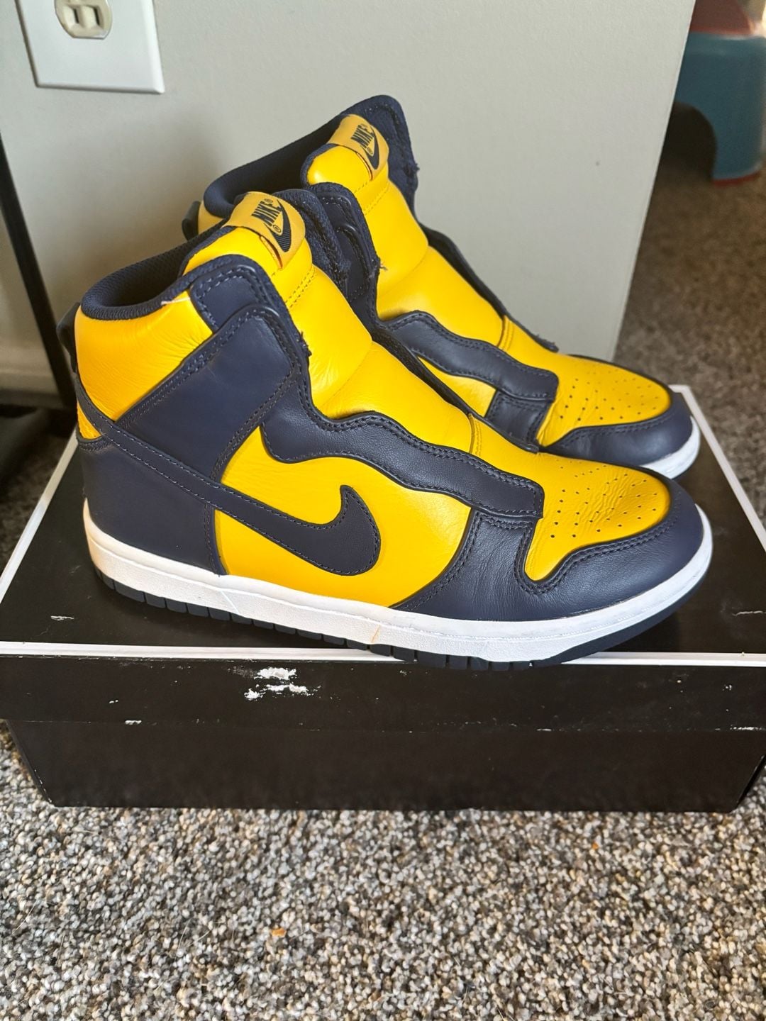 Nike Dunk Lux x Sacai Size 7.5 Varsity Maize Midnight Navy 3