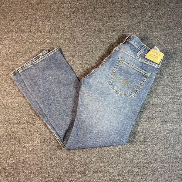 Levi Strauss Signature Bootcut Jeans Size W33 L30 Blue Denim