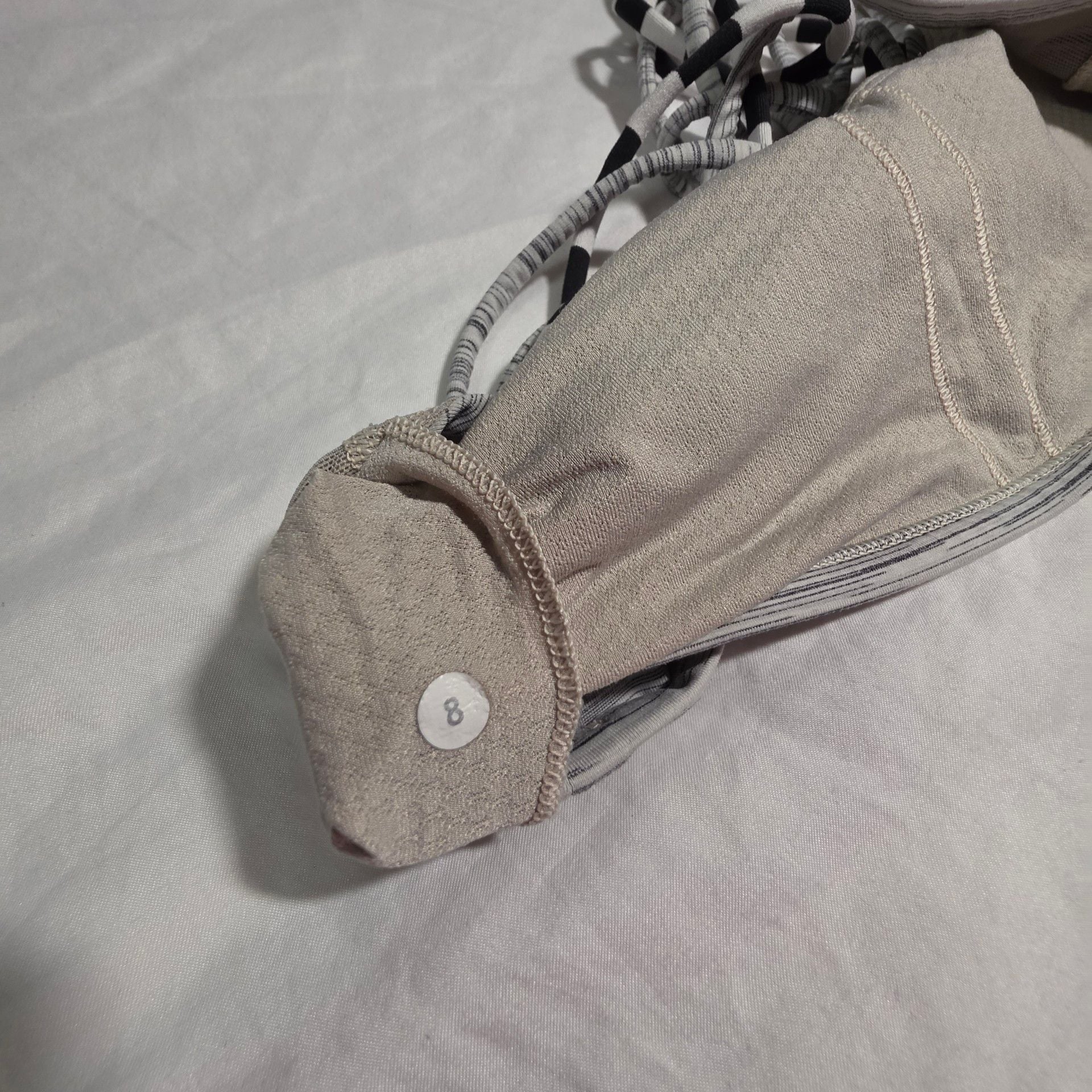 Lululemon Free To Be Wild Bra Size 8 Heathered White Black 5
