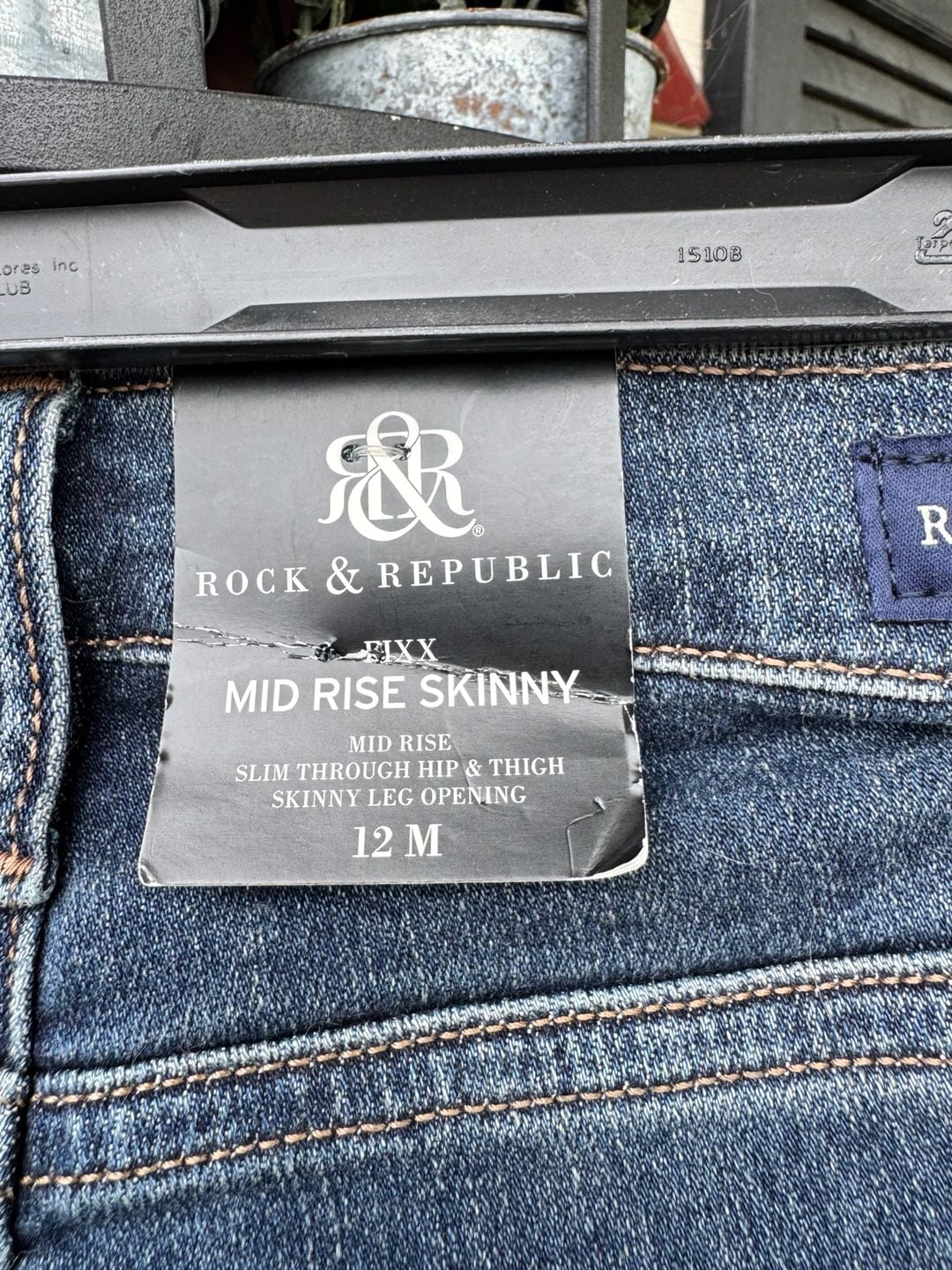 Rock & Republic Fixx Mid Rise Skinny Jeans Size 12M Blue Distressed 4