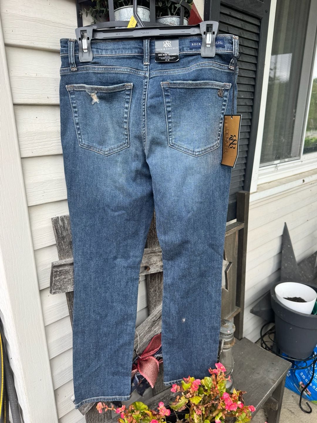 Rock & Republic Fixx Mid Rise Skinny Jeans Size 12M Blue Distressed 5