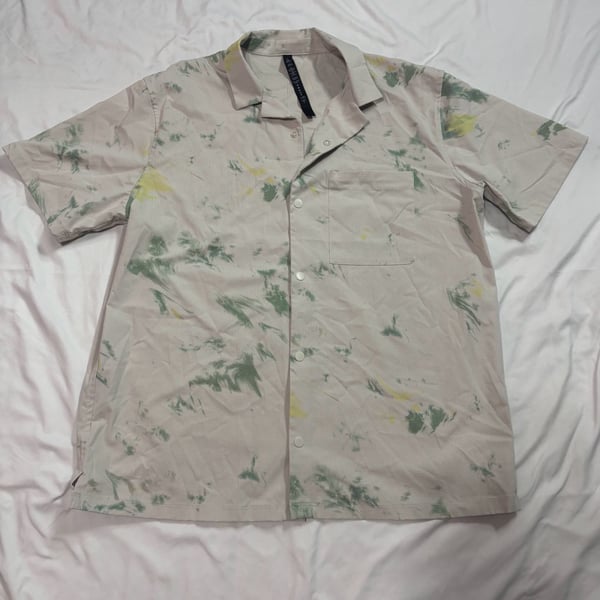 Lululemon Airing Easy Short Sleeve Shirt Size XL Tie Dye Snap Button