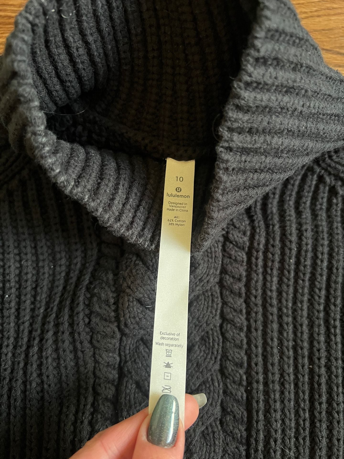 Lululemon Bring The Cozy Knitted Turtleneck Sweater Size 10 Black 3
