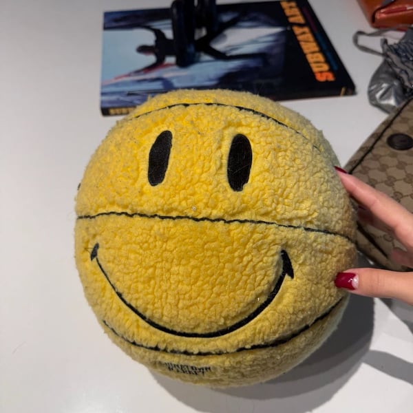 Chinatown Market Smiley Sherpa Basketball Yellow