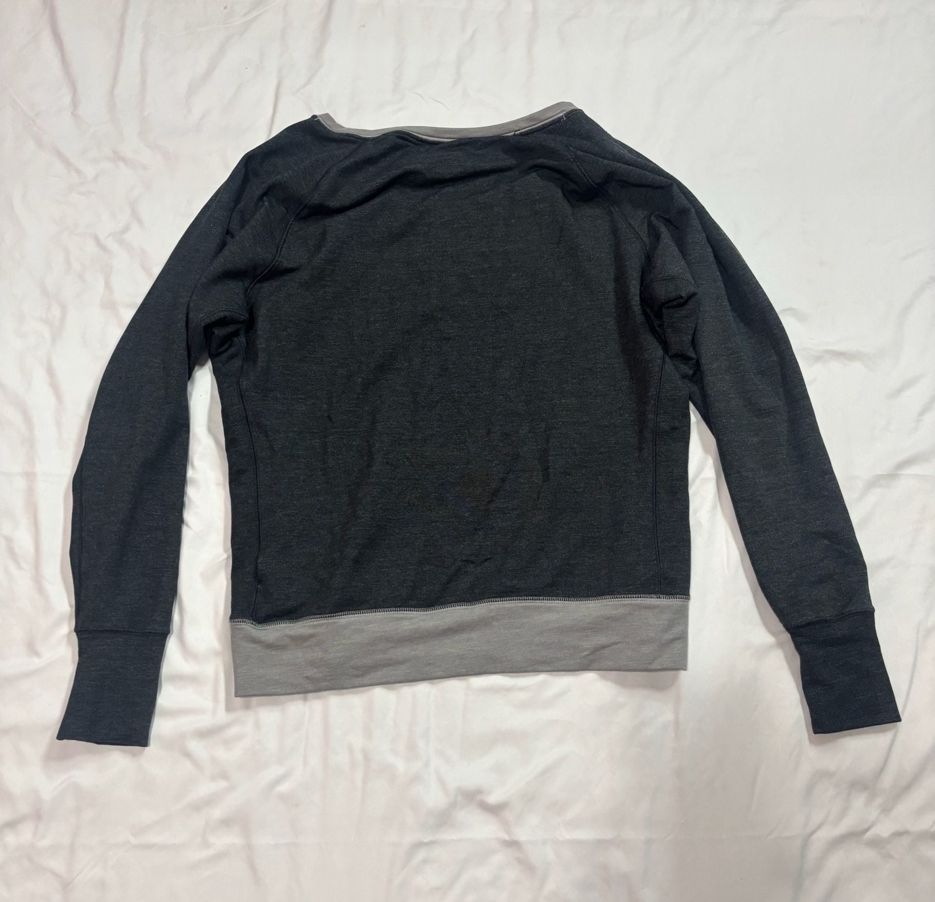 Nike Dri-FIT Sweatshirt Size S Gray Black Long Sleeve Pullover 6