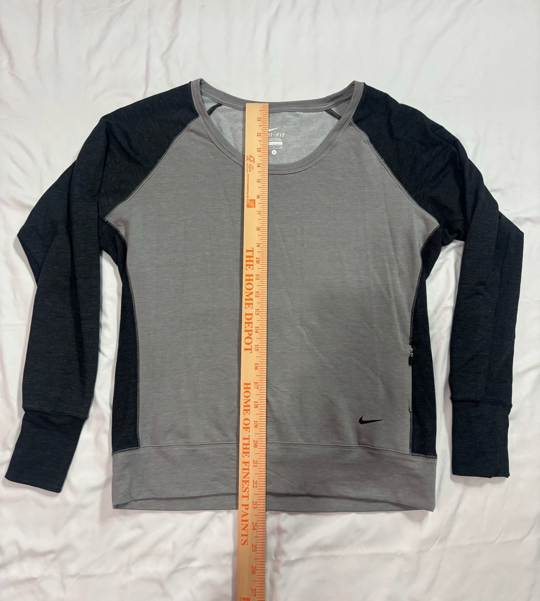 Nike Dri-FIT Sweatshirt Size S Gray Black Long Sleeve Pullover 7