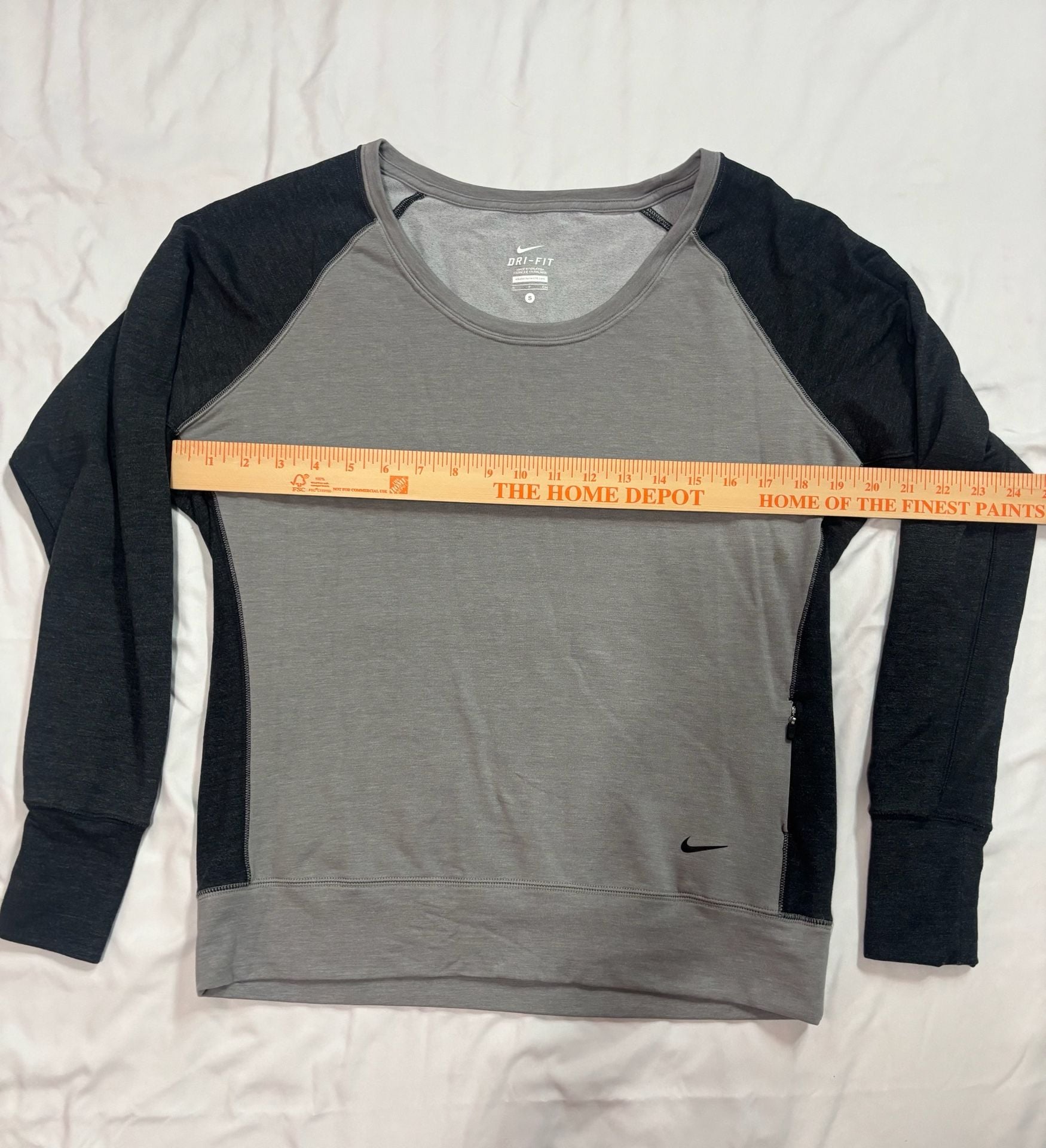 Nike Dri-FIT Sweatshirt Size S Gray Black Long Sleeve Pullover 8