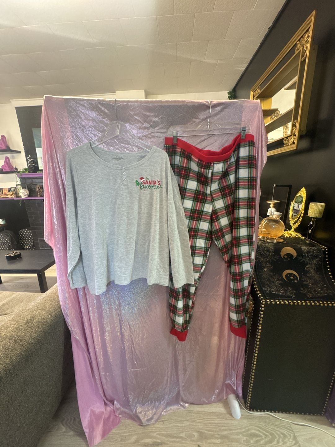 Secret Treasures Pajama Set Size 2X Santa's Favorite Gray Plaid Holiday 1