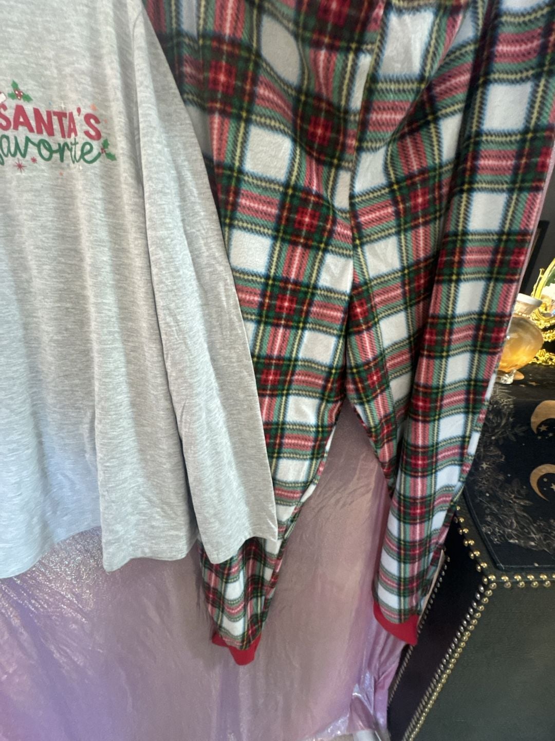 Secret Treasures Pajama Set Size 2X Santa's Favorite Gray Plaid Holiday 5