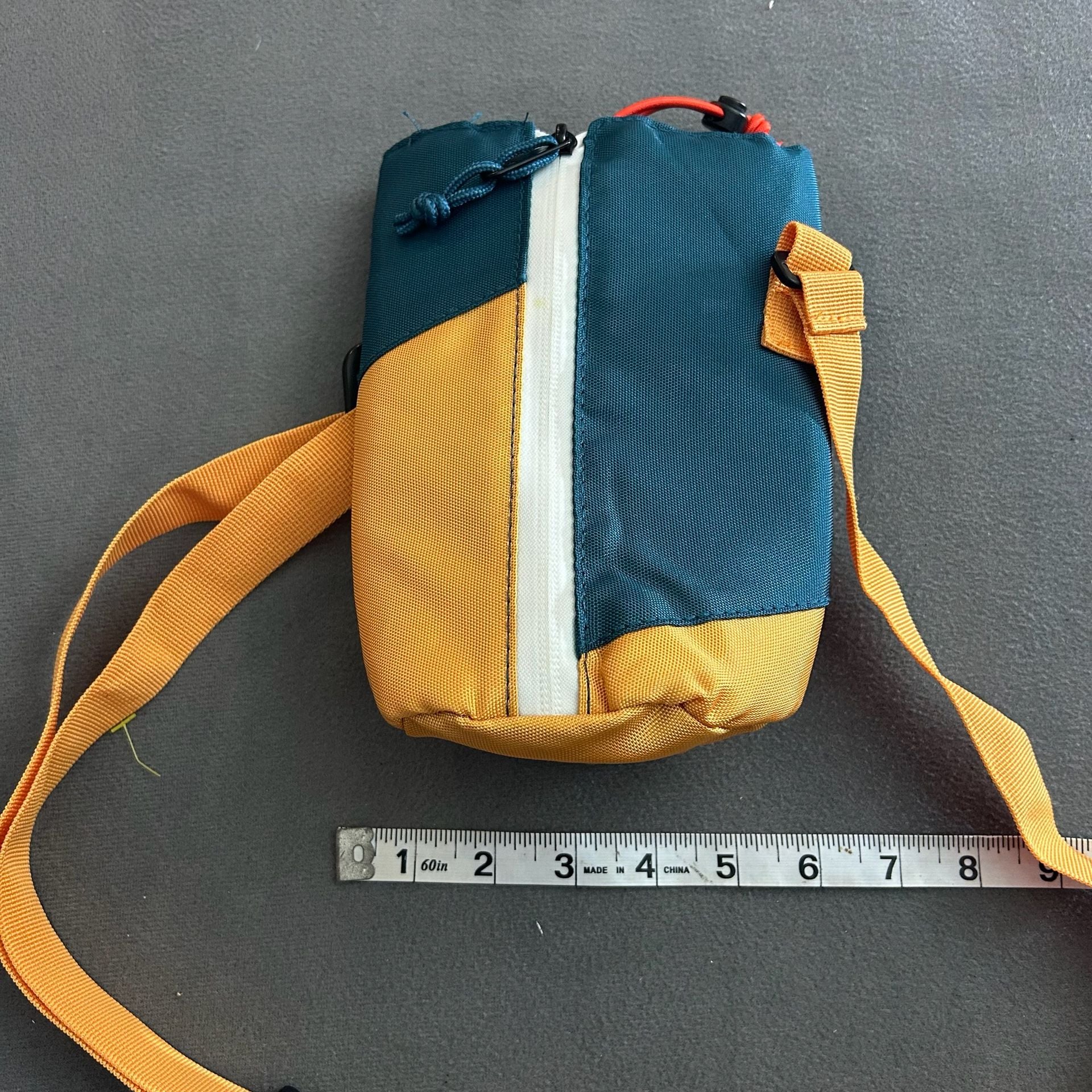 Outdoor Products Crossbody Water Bottle Carrier Insulated Pack Teal Yellow X73 7