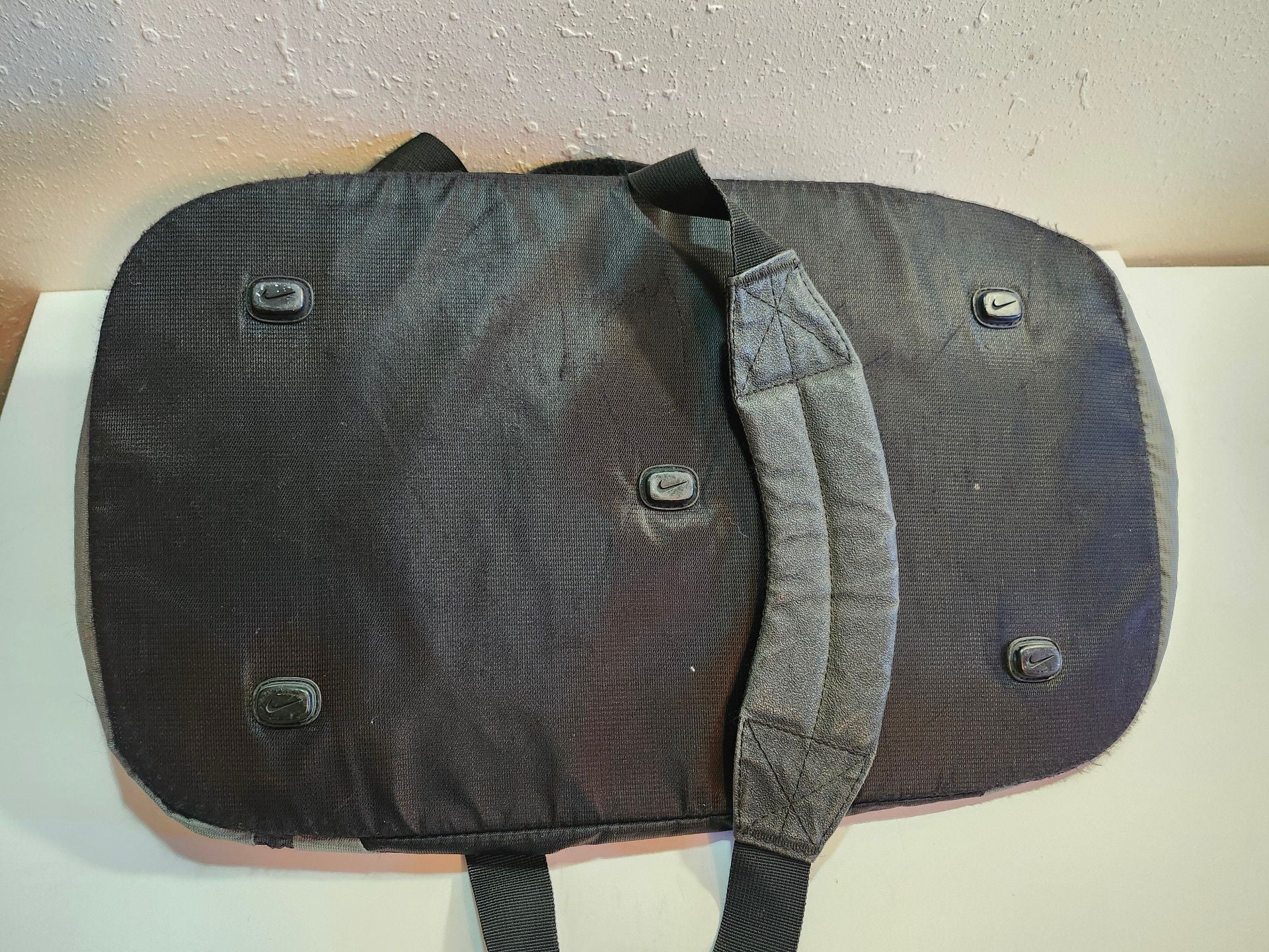 Nike Golf Duffle Bag Black Gray Shoulder Strap 5