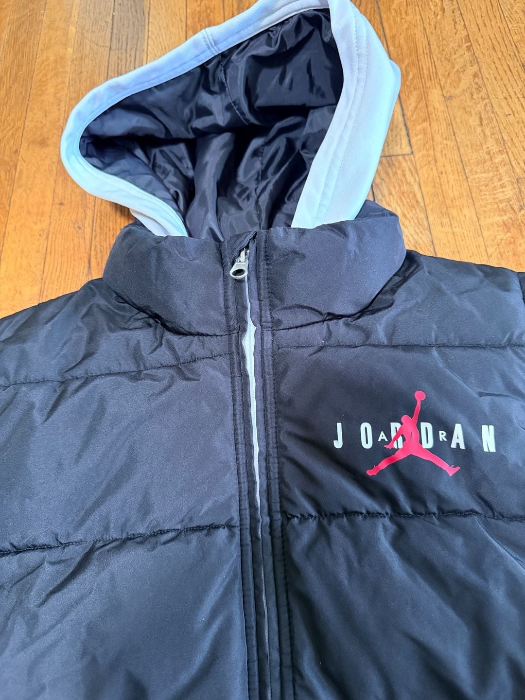 Jordan Therma-Fit Puffer Jacket Size L 12-13YRS Black White 3