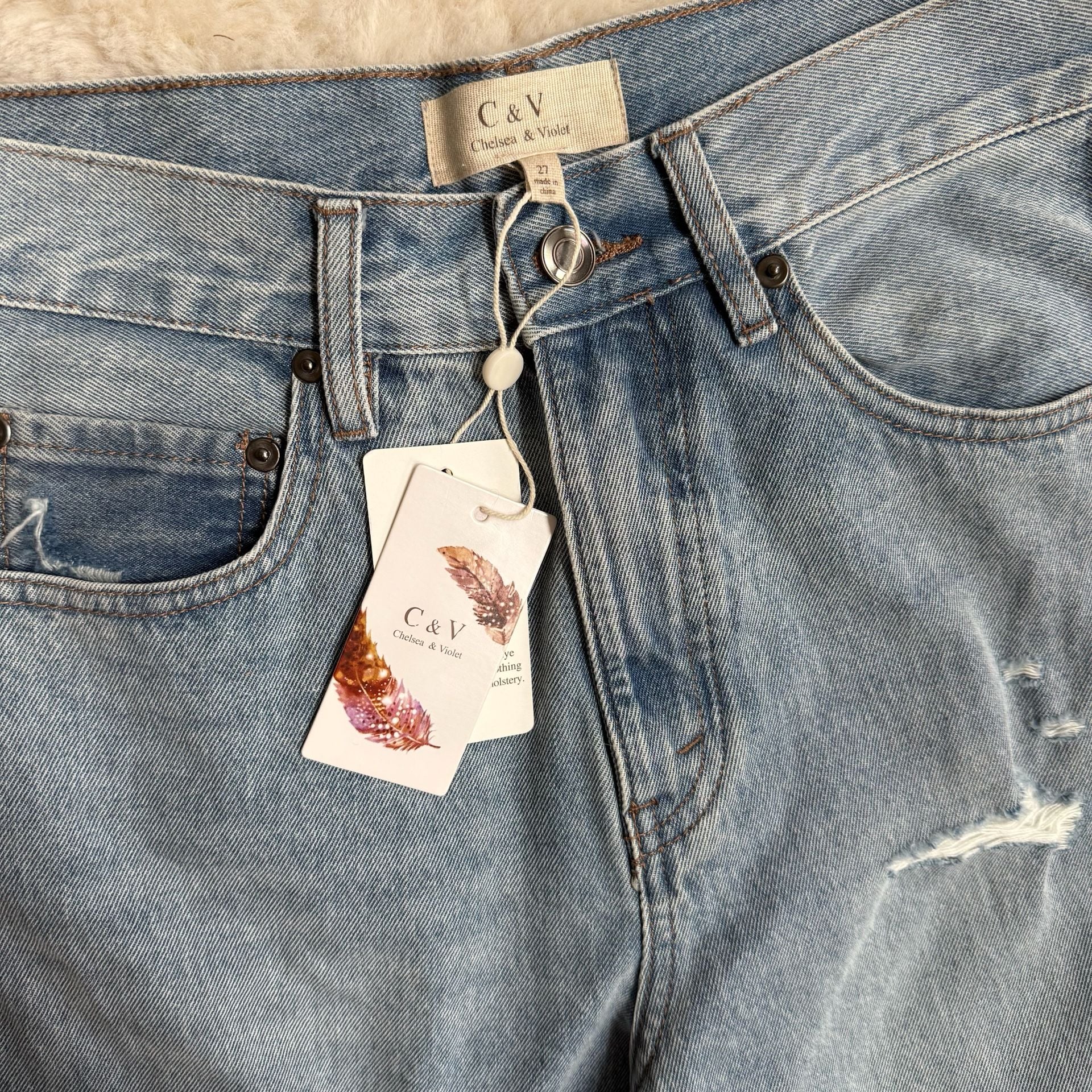 Chelsea & Violet Jeans Size 27 NWT Distressed Crossover Waist Light Wash Denim 8